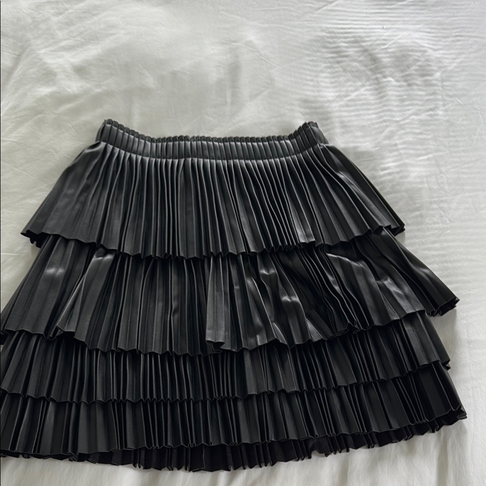 Alexis Black Tiered Pleated Mini Skirt